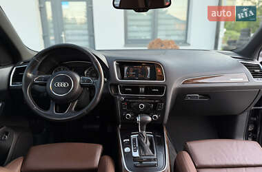 Внедорожник / Кроссовер Audi Q5 2016 в 