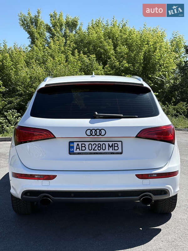 Позашляховик / Кросовер Audi Q5 2009 в Хмільнику