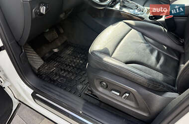 Внедорожник / Кроссовер Audi Q5 2012 в 
