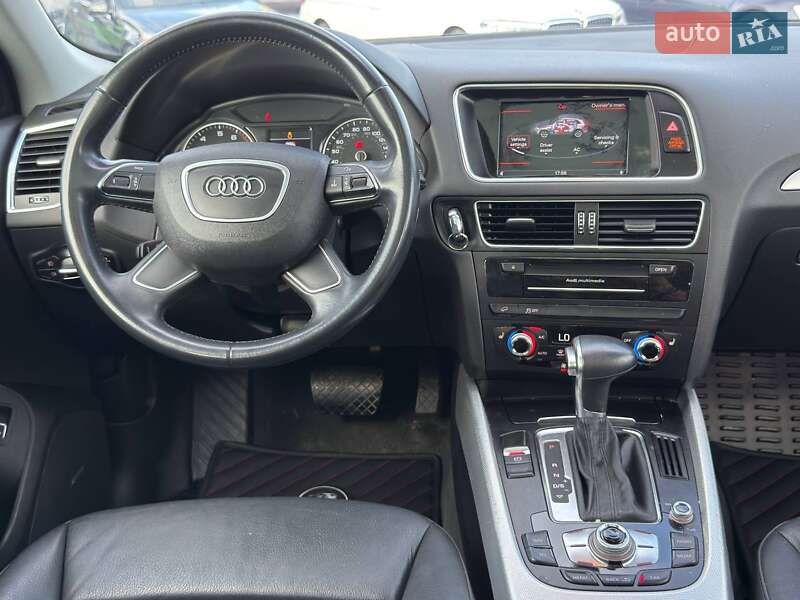 Позашляховик / Кросовер Audi Q5 2016 в Харкові