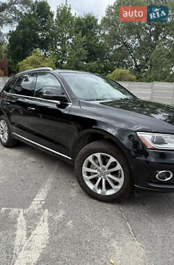 Внедорожник / Кроссовер Audi Q5 2015 в 