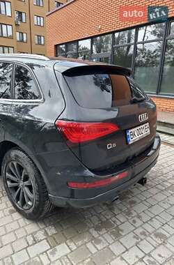 Позашляховик / Кросовер Audi Q5 2012 в 