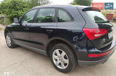 Внедорожник / Кроссовер Audi Q5 2010 в 