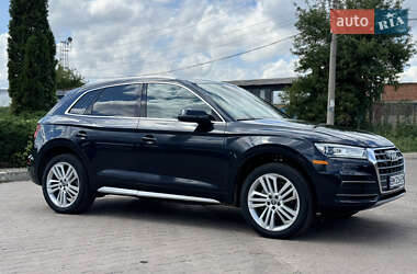 Внедорожник / Кроссовер Audi Q5 2019 в 