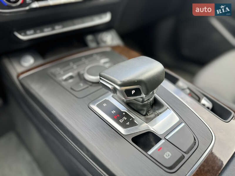 Позашляховик / Кросовер Audi Q5 2019 в Сумах