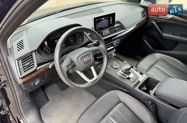 Внедорожник / Кроссовер Audi Q5 2019 в 