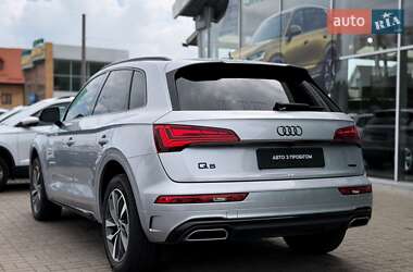 Внедорожник / Кроссовер Audi Q5 2022 в 