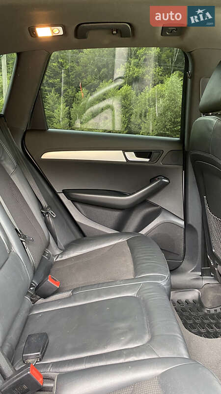 Позашляховик / Кросовер Audi Q5 2010 в Ужгороді