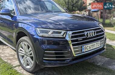 Внедорожник / Кроссовер Audi Q5 2017 в 