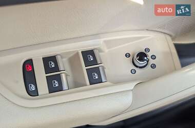 Внедорожник / Кроссовер Audi Q5 2017 в 