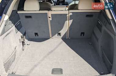 Внедорожник / Кроссовер Audi Q5 2017 в 