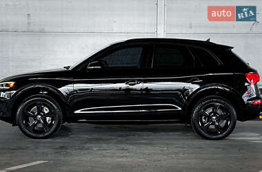 Внедорожник / Кроссовер Audi Q5 2018 в 