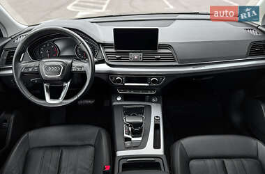 Внедорожник / Кроссовер Audi Q5 2018 в 