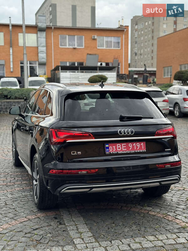 Позашляховик / Кросовер Audi Q5 2021 в Луцьку
