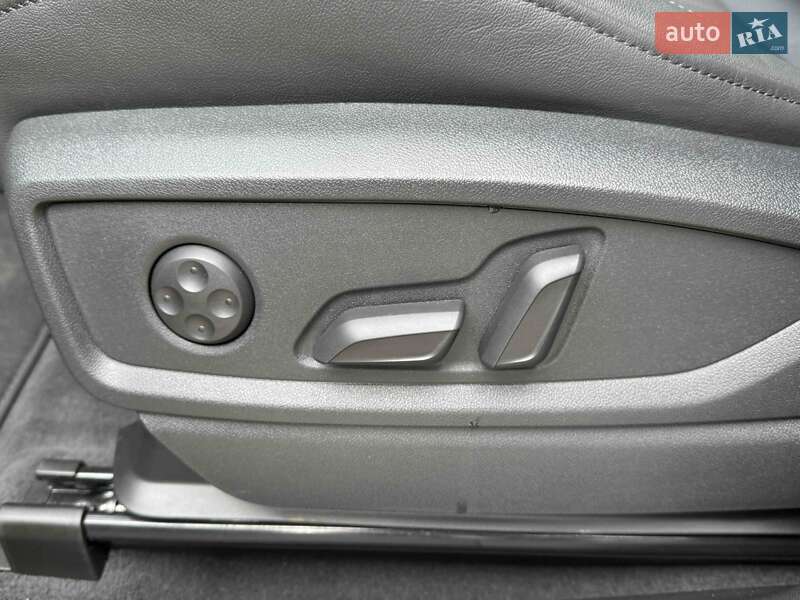 Позашляховик / Кросовер Audi Q5 2024 в Львові