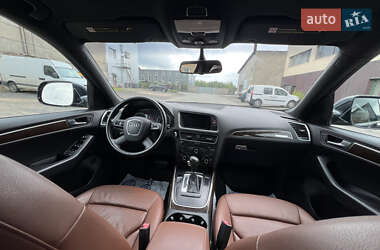 Внедорожник / Кроссовер Audi Q5 2010 в 