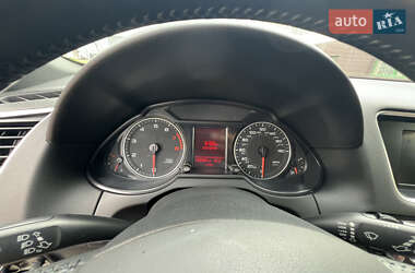Внедорожник / Кроссовер Audi Q5 2010 в 