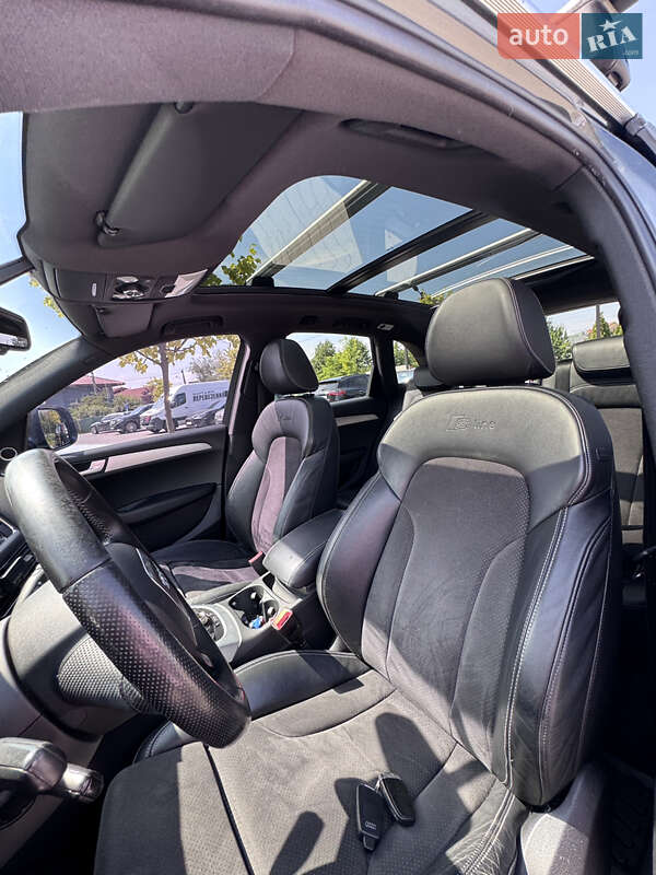 Позашляховик / Кросовер Audi Q5 2011 в Ужгороді