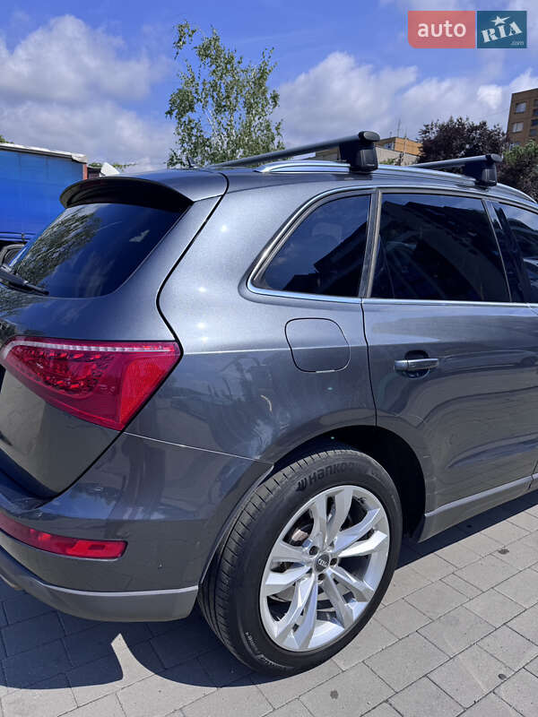 Позашляховик / Кросовер Audi Q5 2011 в Ужгороді