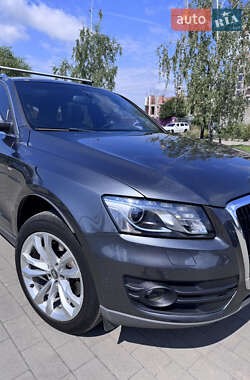 Внедорожник / Кроссовер Audi Q5 2011 в 