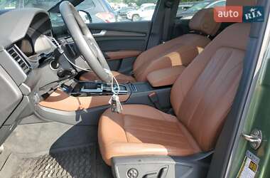 Внедорожник / Кроссовер Audi Q5 2021 в 