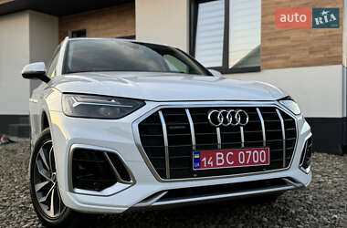 Внедорожник / Кроссовер Audi Q5 2021 в 