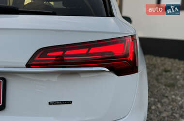 Внедорожник / Кроссовер Audi Q5 2021 в 