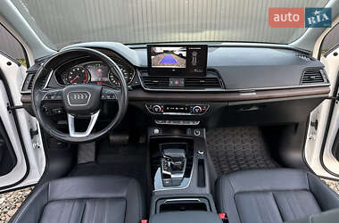 Внедорожник / Кроссовер Audi Q5 2021 в 
