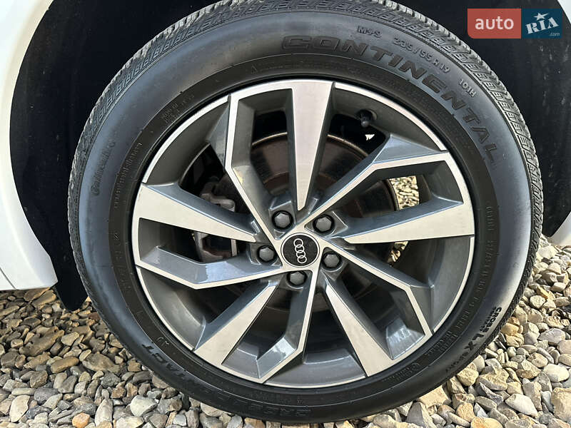 Внедорожник / Кроссовер Audi Q5 2021 в Стрые