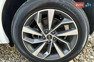 Внедорожник / Кроссовер Audi Q5 2021 в 
