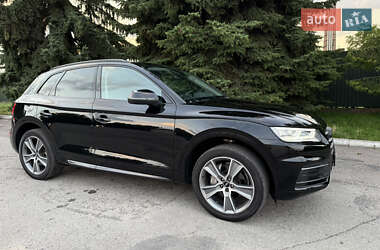 Внедорожник / Кроссовер Audi Q5 2019 в 