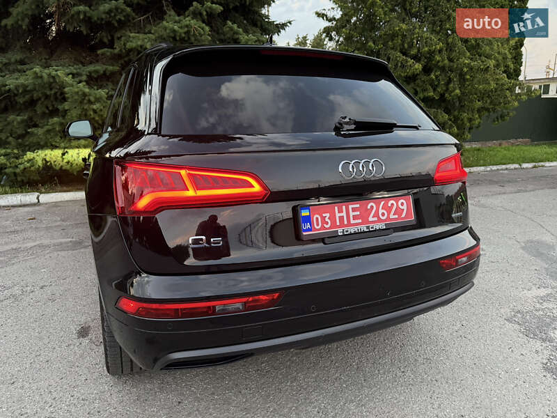 Позашляховик / Кросовер Audi Q5 2019 в Києві