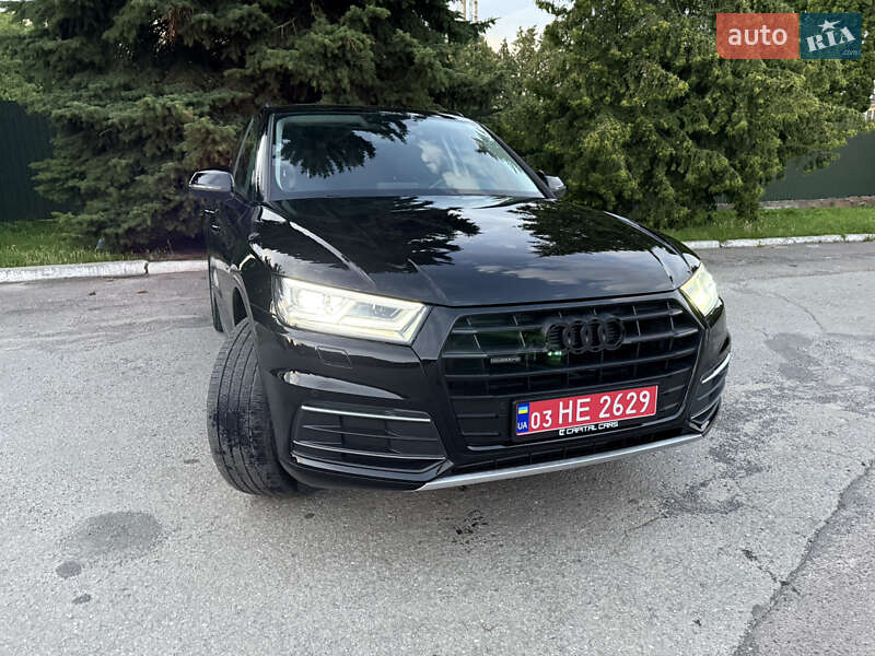 Позашляховик / Кросовер Audi Q5 2019 в Києві