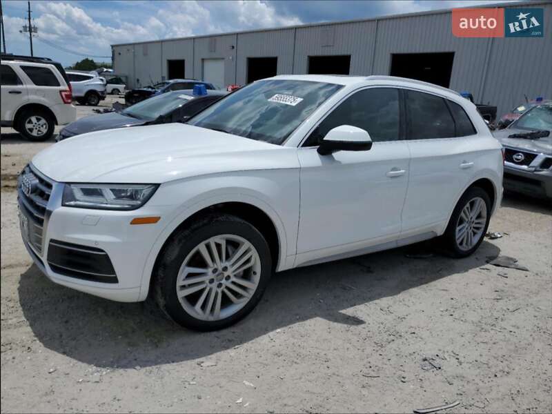 Внедорожник / Кроссовер Audi Q5 2019 в 