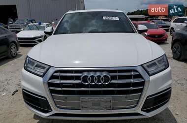 Внедорожник / Кроссовер Audi Q5 2019 в 