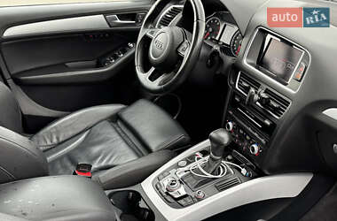 Позашляховик / Кросовер Audi Q5 2016 в 