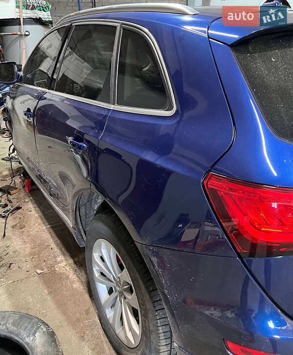 Внедорожник / Кроссовер Audi Q5 2012 в Камне-Каширском