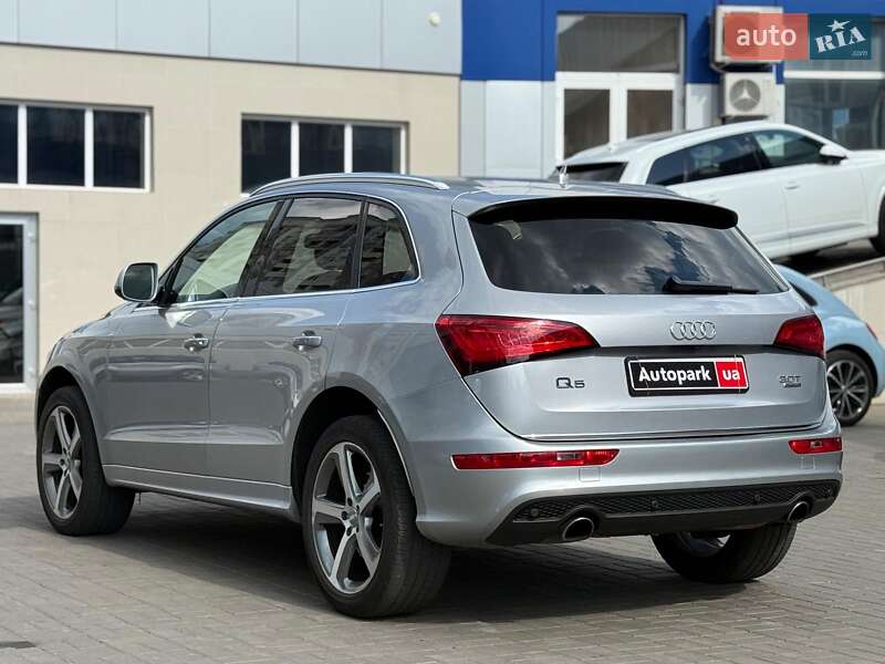 Внедорожник / Кроссовер Audi Q5 2015 в Одессе