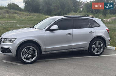 Позашляховик / Кросовер Audi Q5 2016 в 