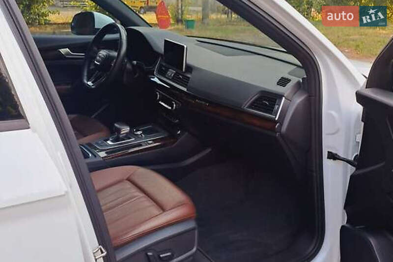 Внедорожник / Кроссовер Audi Q5 2018 в Львове