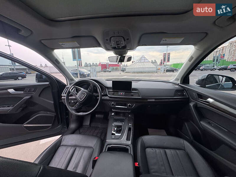Внедорожник / Кроссовер Audi Q5 2018 в Киеве