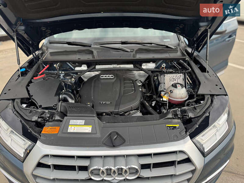 Внедорожник / Кроссовер Audi Q5 2018 в Киеве