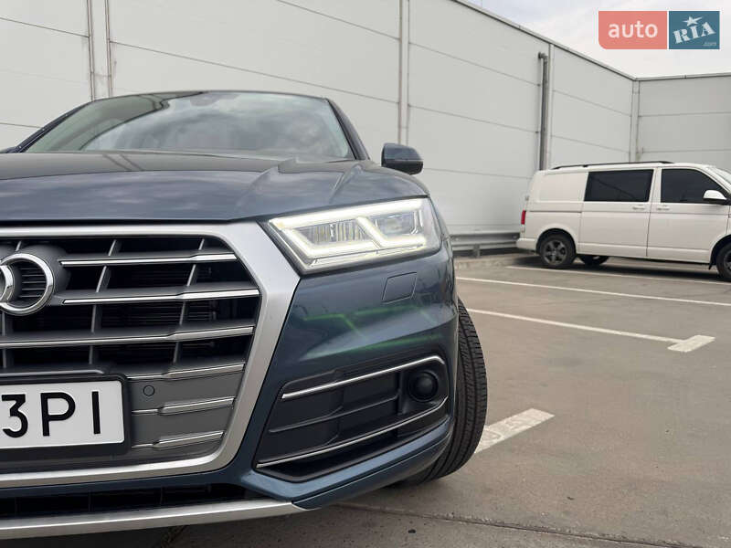 Внедорожник / Кроссовер Audi Q5 2018 в Киеве