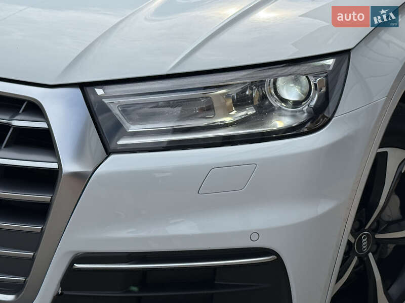 Внедорожник / Кроссовер Audi Q5 2020 в Белой Церкви