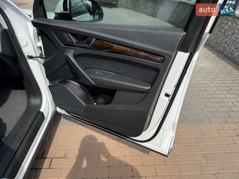 Внедорожник / Кроссовер Audi Q5 2020 в Белой Церкви