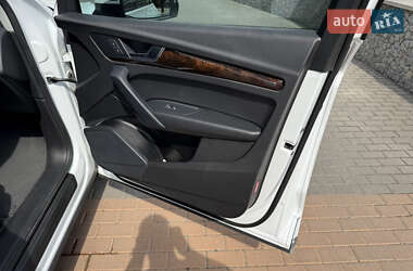 Внедорожник / Кроссовер Audi Q5 2020 в 