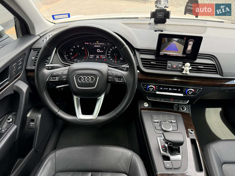 Внедорожник / Кроссовер Audi Q5 2020 в Белой Церкви