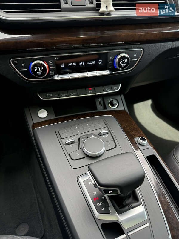 Внедорожник / Кроссовер Audi Q5 2020 в Белой Церкви