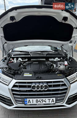 Внедорожник / Кроссовер Audi Q5 2020 в 