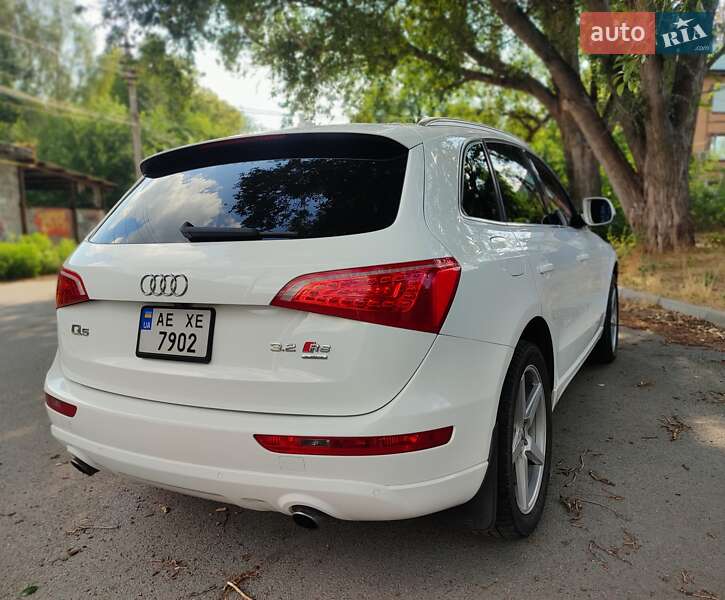 Внедорожник / Кроссовер Audi Q5 2009 в Днепре